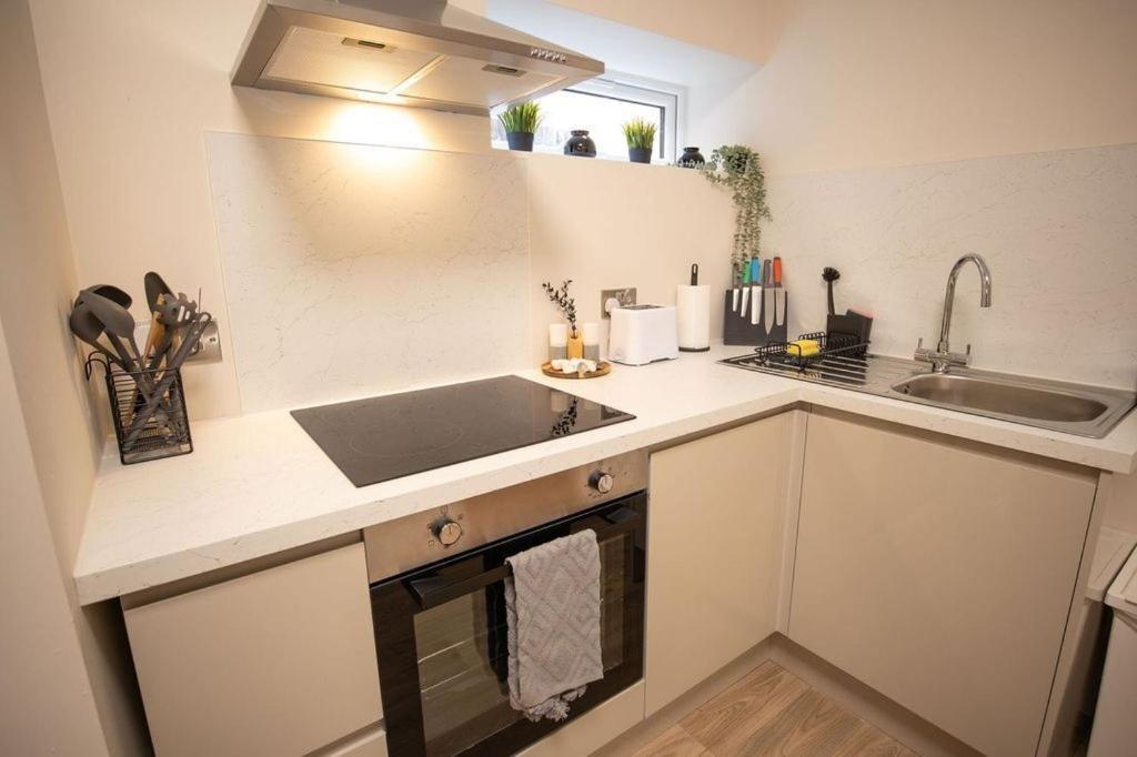 Treetop View Cosy Getaway In Eastbourne, Free Parking, Short And Long Stays, Quarto foto