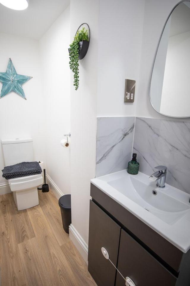 Treetop View Cosy Getaway In Eastbourne, Free Parking, Short And Long Stays, Quarto foto