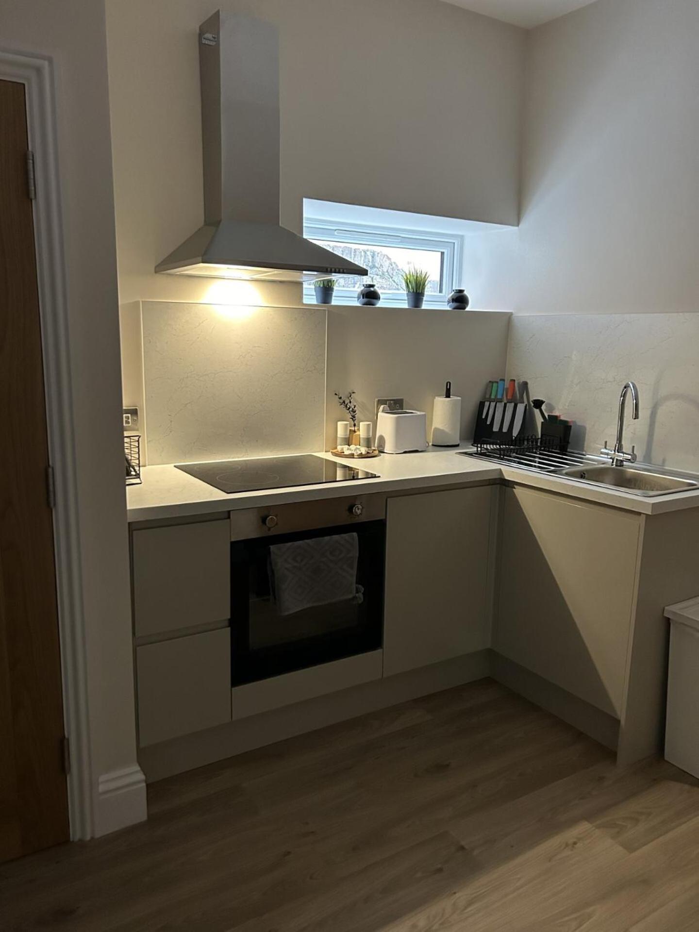 Treetop View Cosy Getaway In Eastbourne, Free Parking, Short And Long Stays, Quarto foto